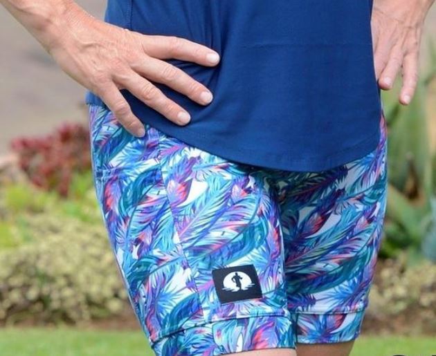 HIGH WAIST SHORTS - FEATHERS